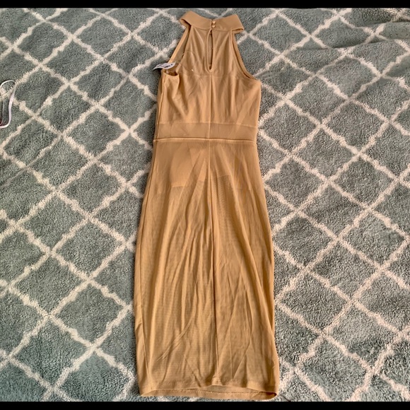 NWT.Charlotte Russe body fit below the knee dress. - Picture 2 of 4